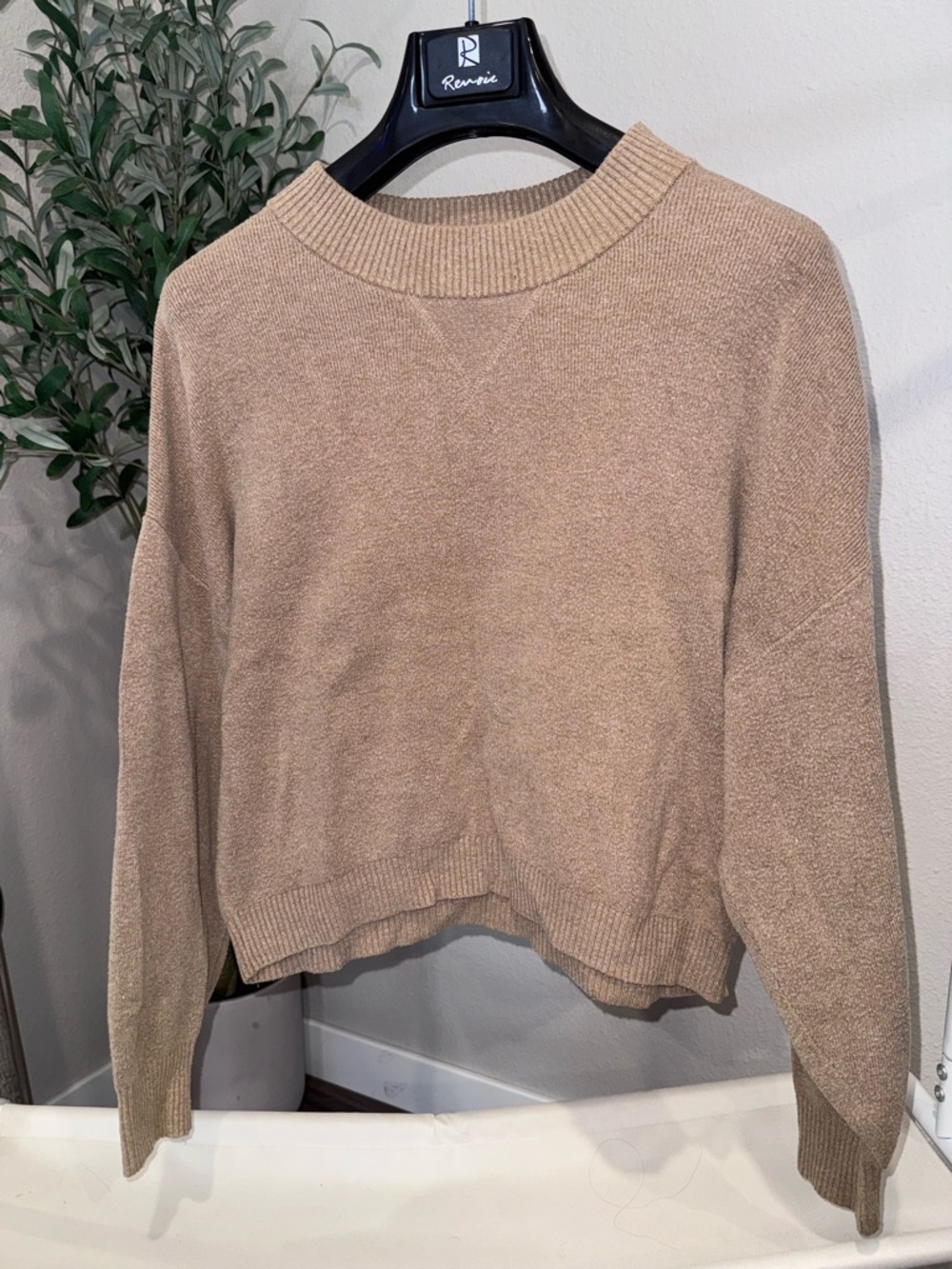 Abercrombie & Fitch Tan Crewneck Sweater